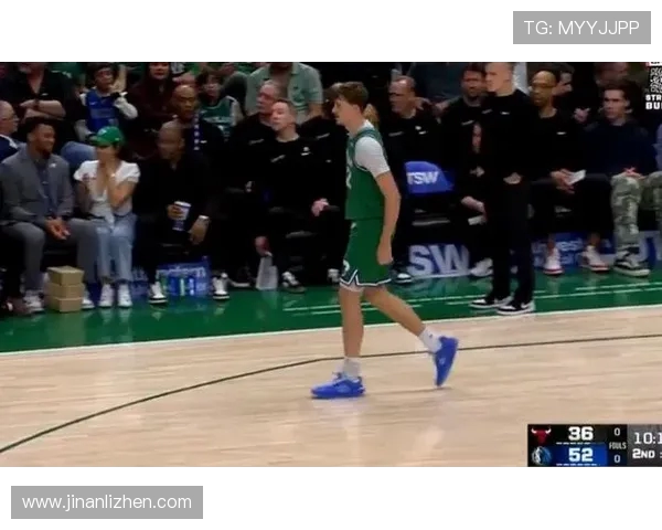 独行侠客场对阵黄蜂弗拉格因伤缺席第八场比赛状态堪忧